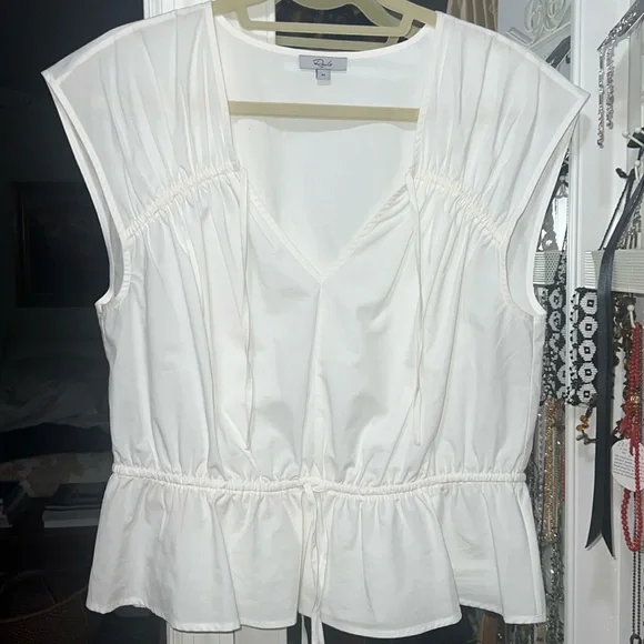 Sleeveless white top worn one time - Picture 1 of 1